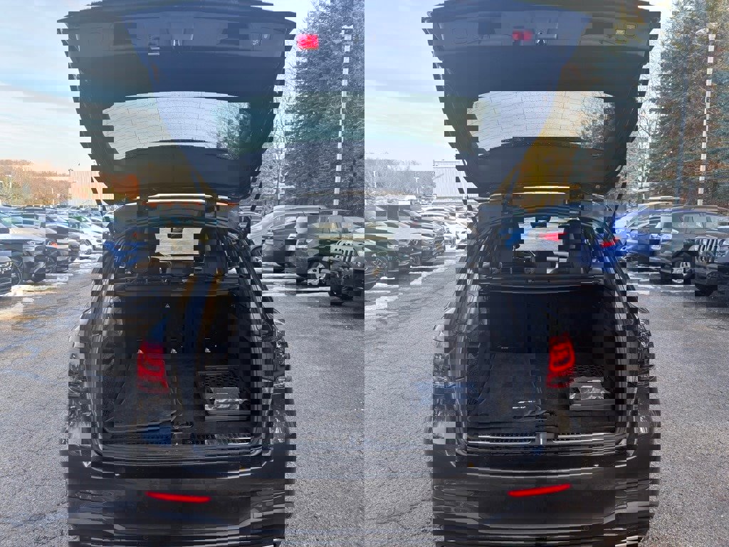 Used 2020 Mercedes-Benz GLC 300 4MATIC image 32