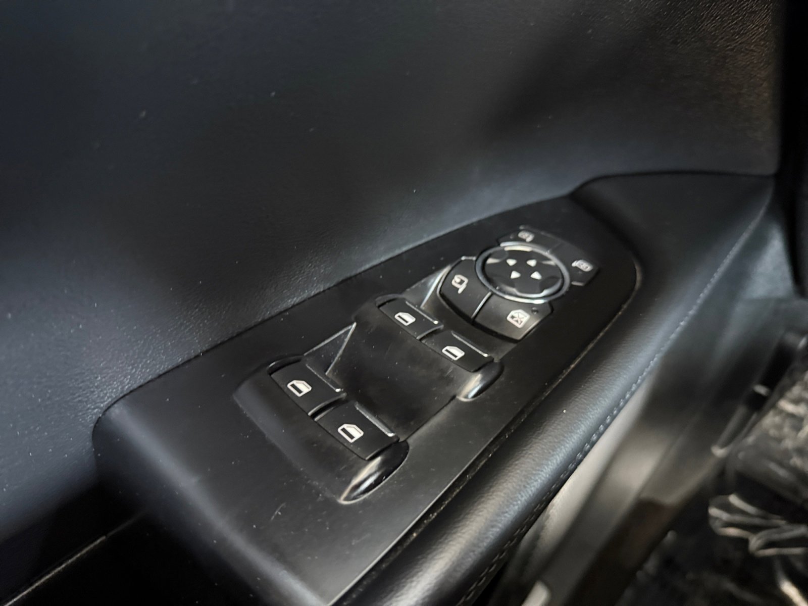 Used 2022 Lincoln Nautilus AWD w/ Premium Package image 22