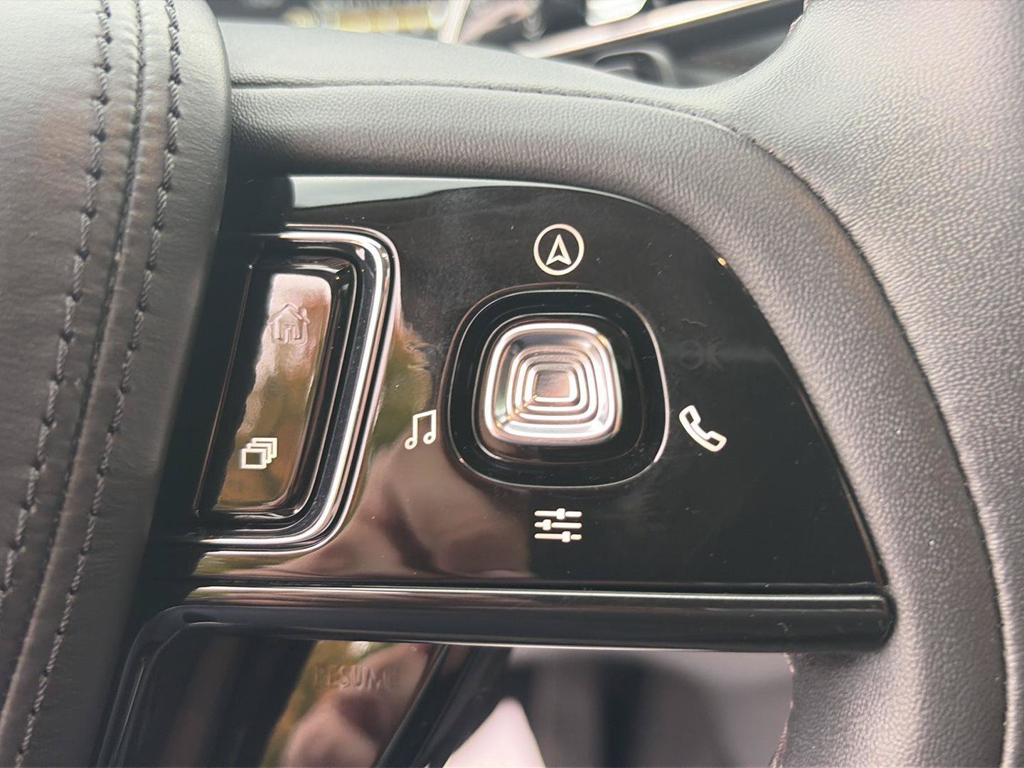Used 2022 Lincoln Aviator AWD w/ Premium Package image 19