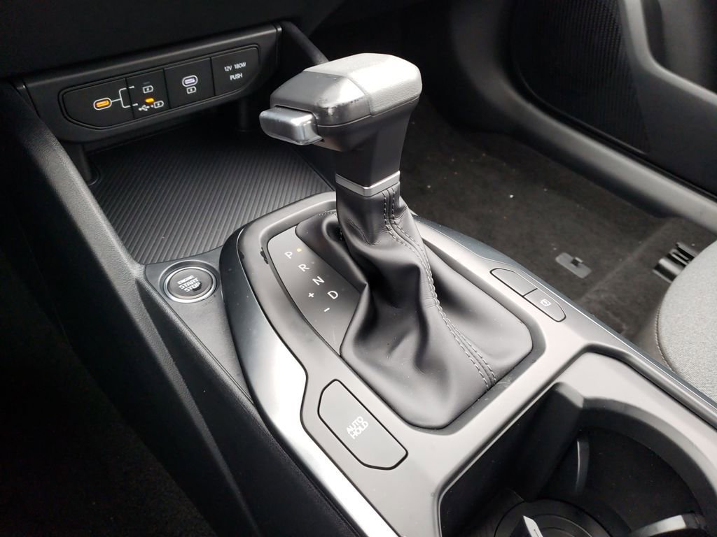 New 2025 Kia K4 LXS image 22