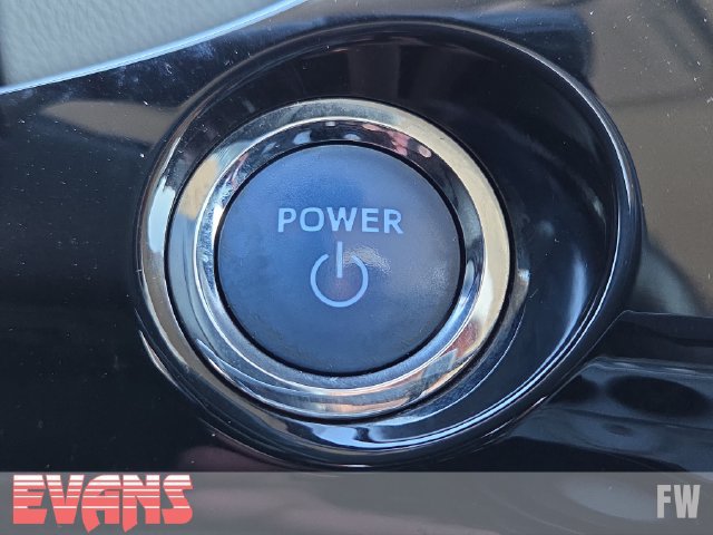 Used 2020 Toyota Prius XLE AWD/4WD image 6