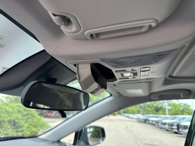 Used 2019 Toyota RAV4 XLE w/ Carpet Mat Package AWD/4WD image 40