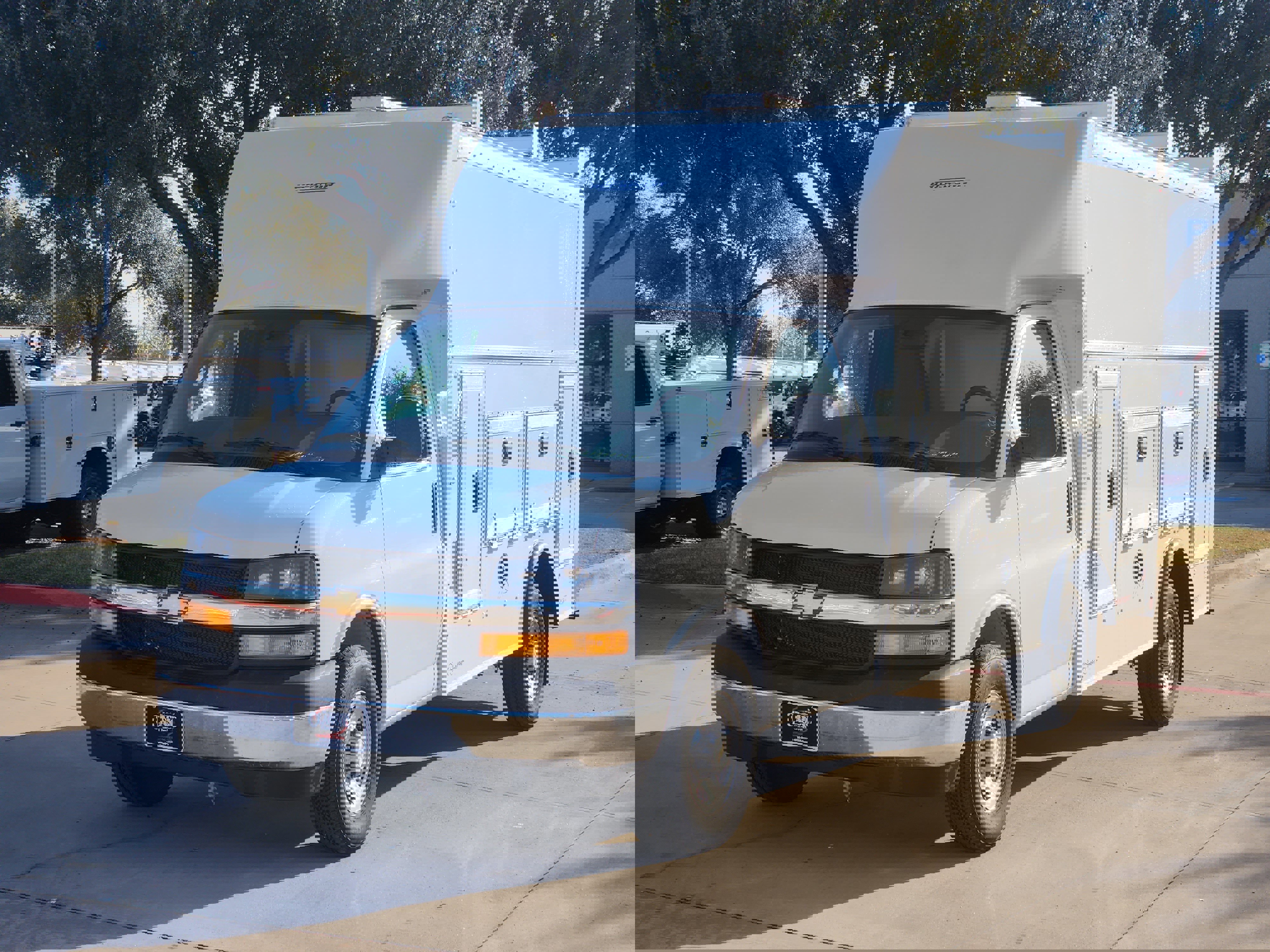 New 2025 Chevrolet Express 3500 w/ Power Convenience Package image 10