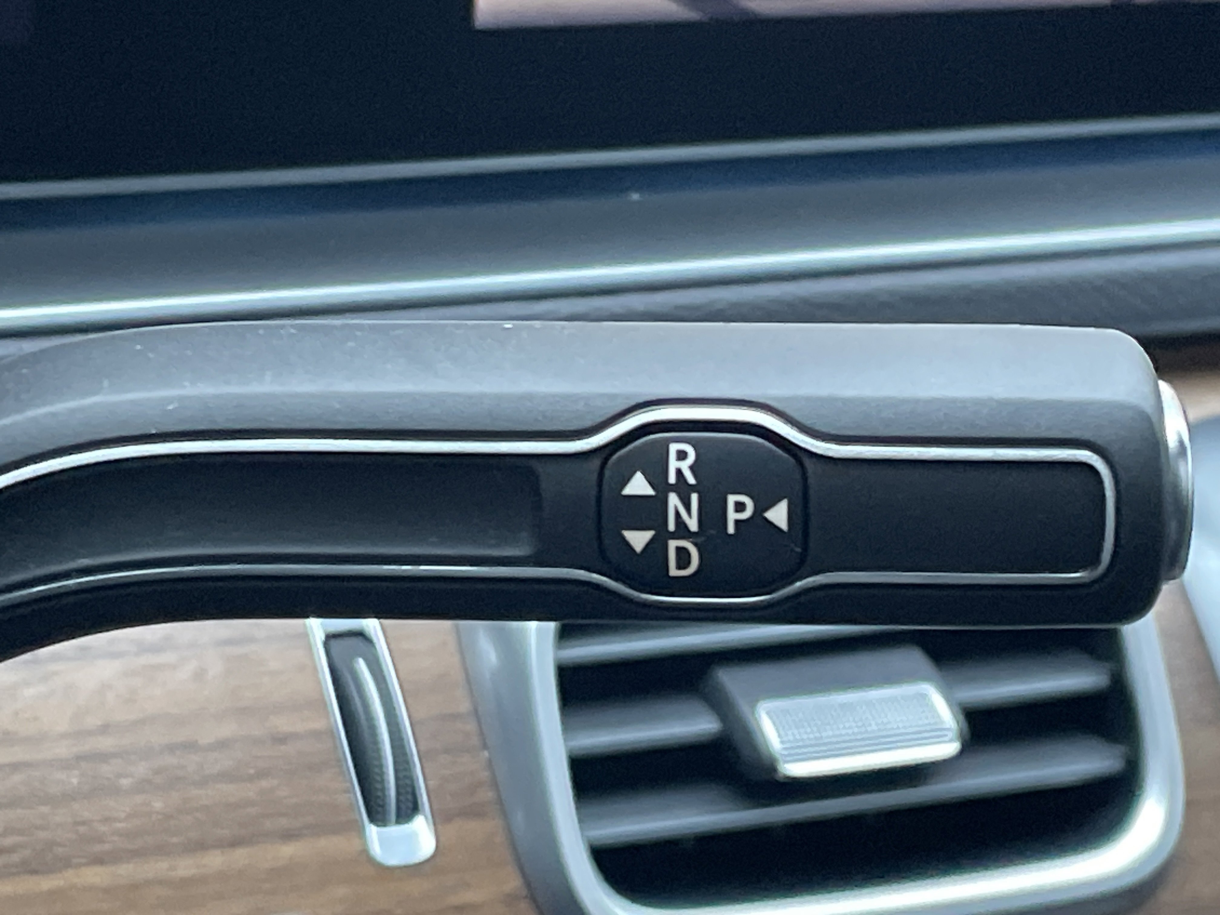 Certified 2025 Mercedes-Benz GLE 350 4MATIC image 28