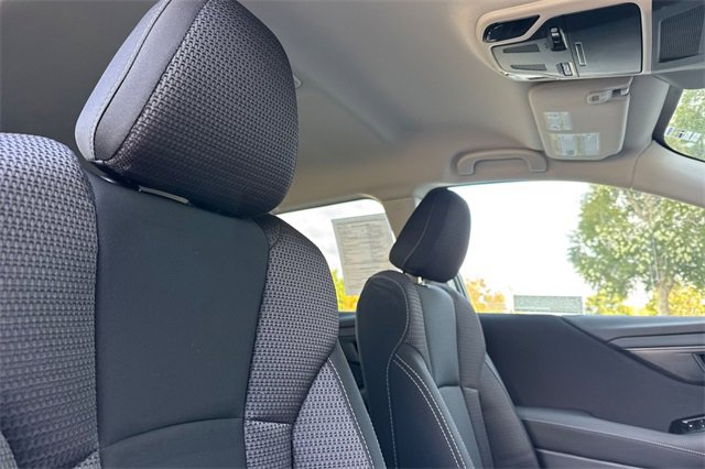 Used 2025 Subaru Outback Premium w/ Popular Package #1A image 19