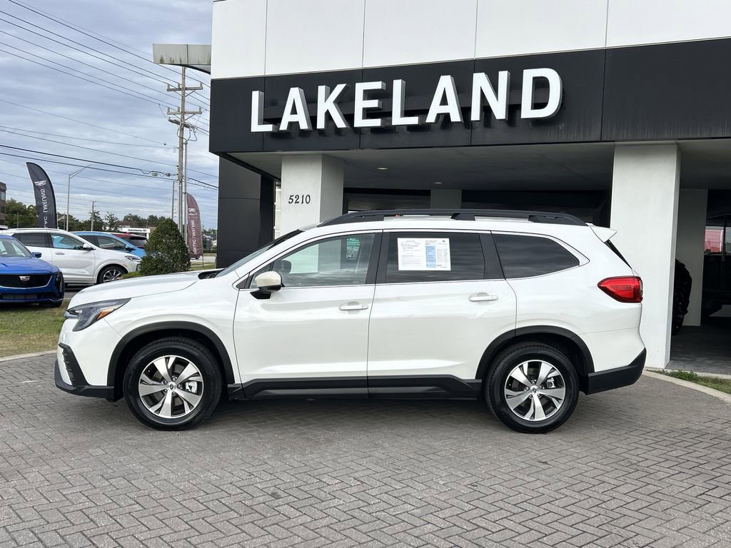 Certified 2025 Subaru Ascent Premium w/ Premium Package image 3