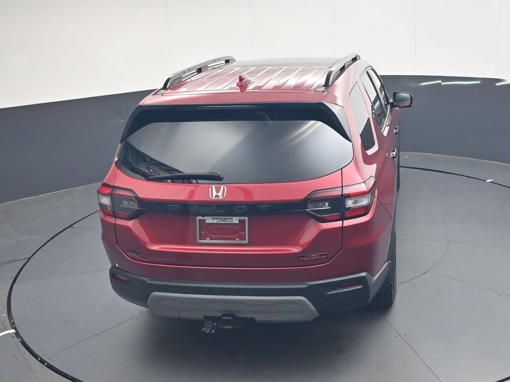 Certified 2025 Honda Pilot TrailSport image 37