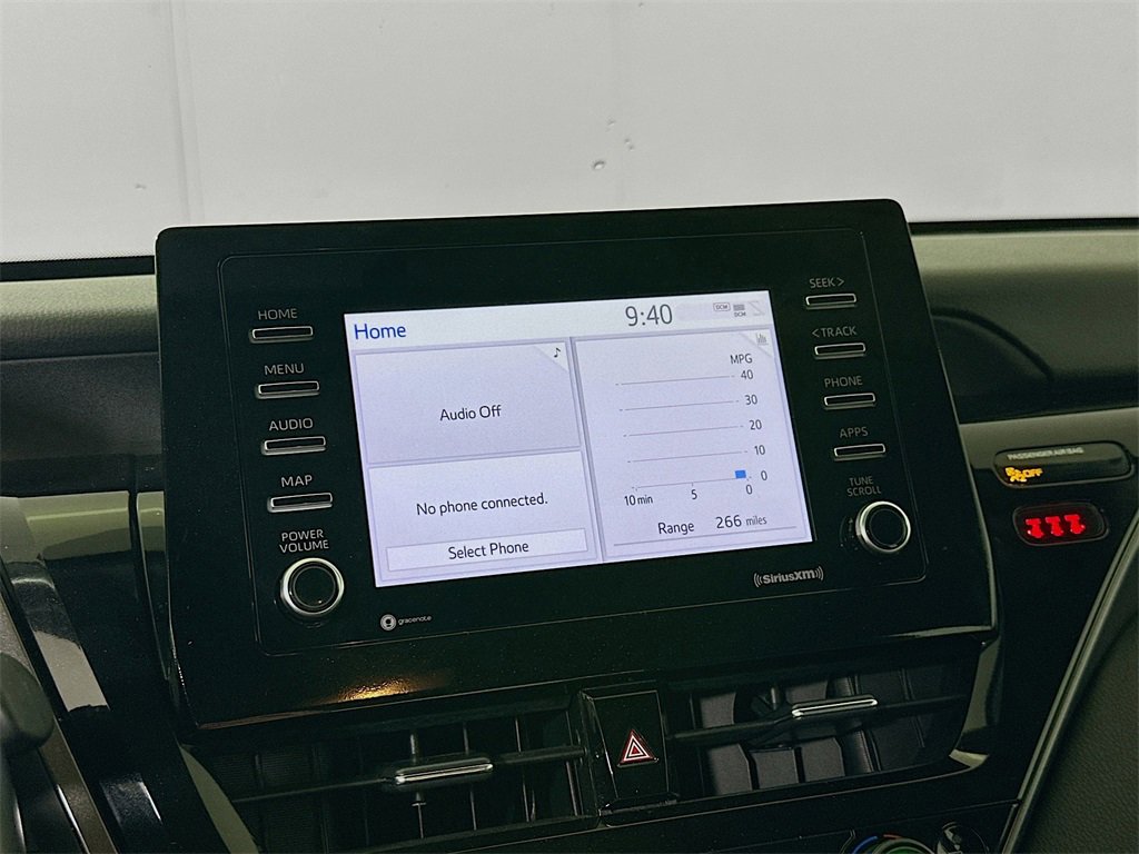 Used 2024 Toyota Camry SE image 24