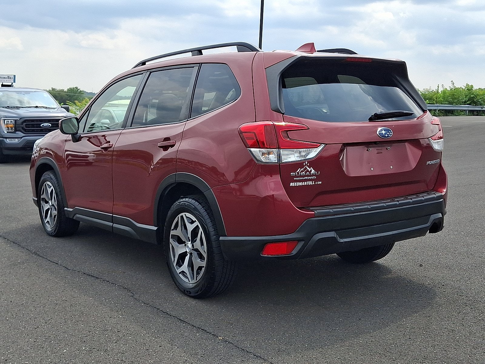 Used 2019 Subaru Forester Premium AWD/4WD image 4