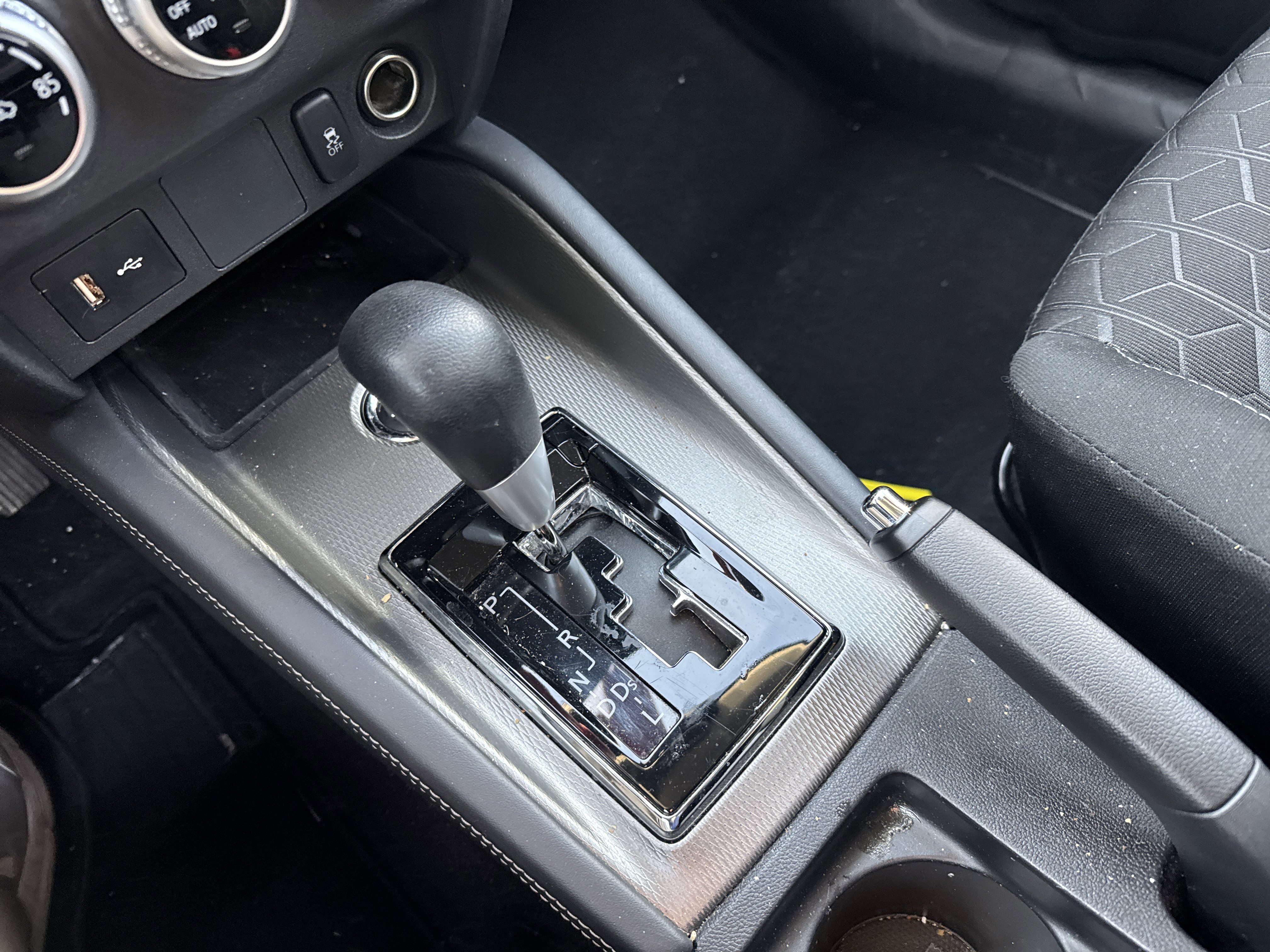 Used 2025 Mitsubishi Outlander Sport ES image 24