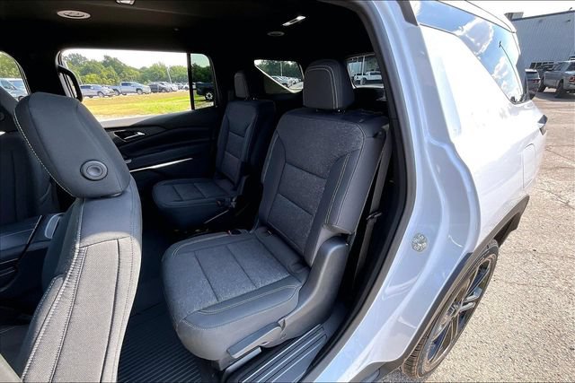 New 2027 Chevrolet Traverse LT w/ Driver Confidence Package FWD image 10