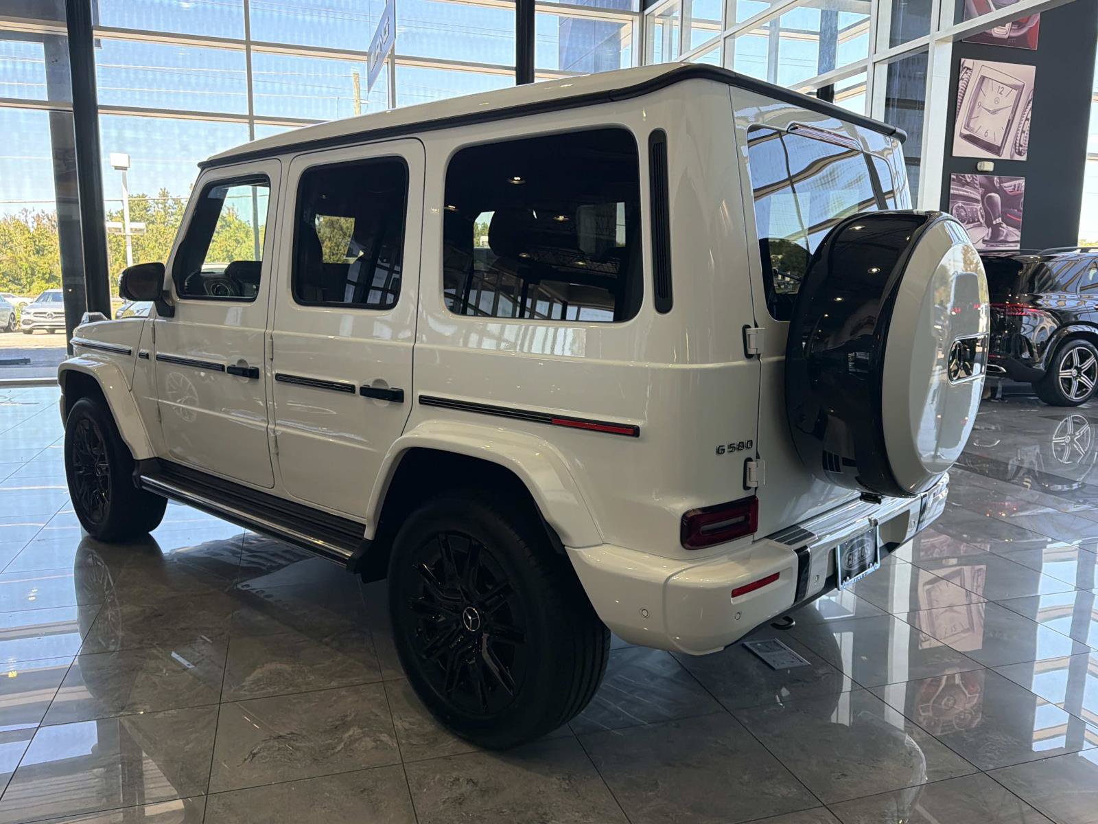 New 2027 Mercedes-Benz G 580 e image 5