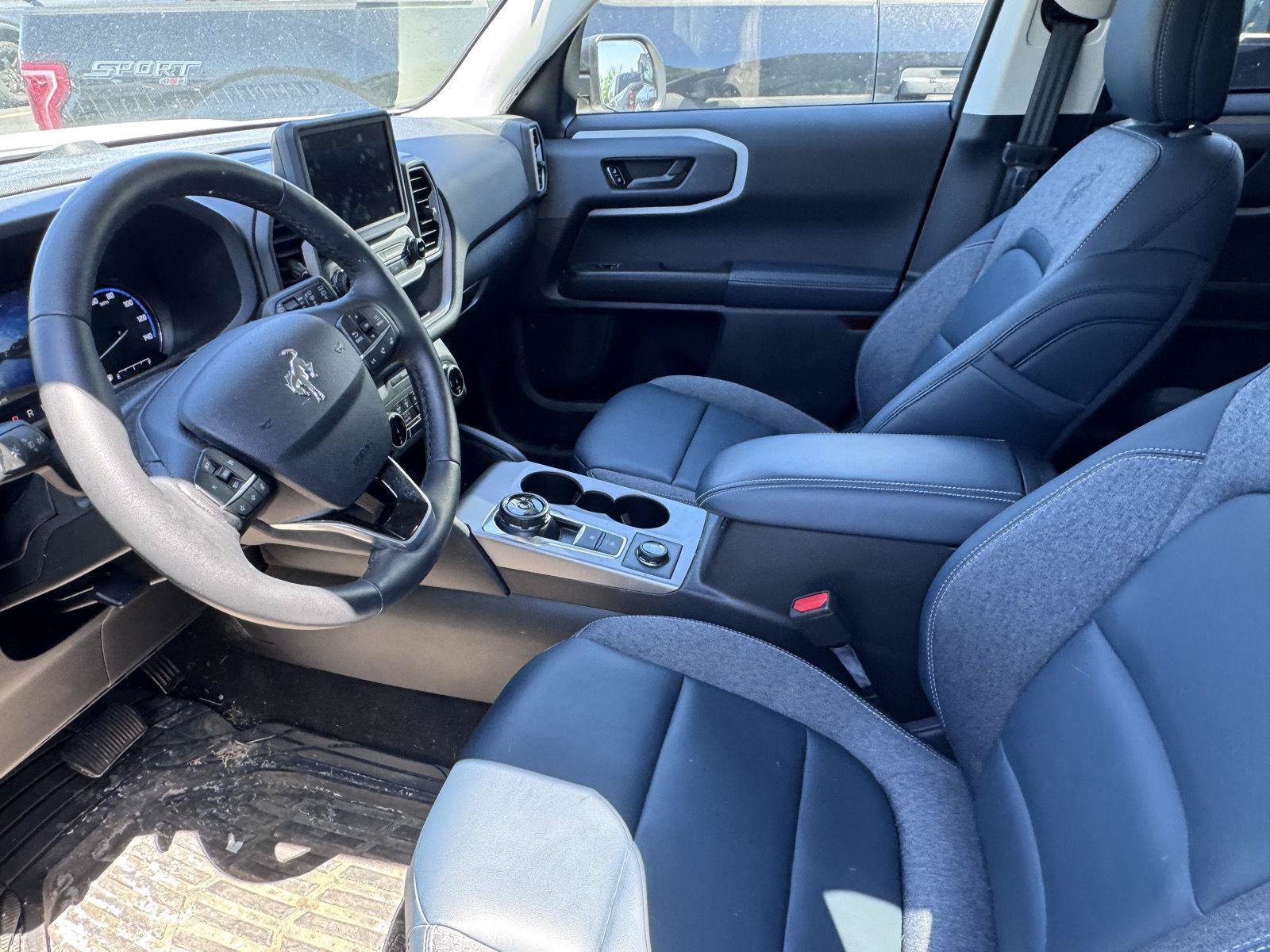 Used 2024 Ford Bronco Sport Outer Banks AWD/4WD image 7