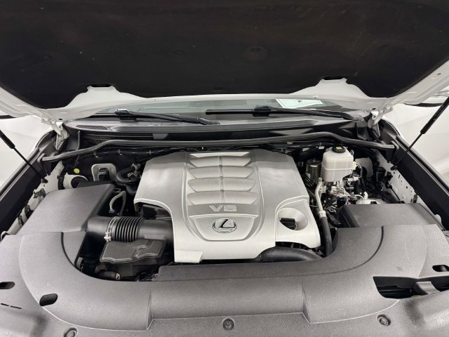 Used 2019 Lexus LX 570 4WD w/ Luxury Package image 20