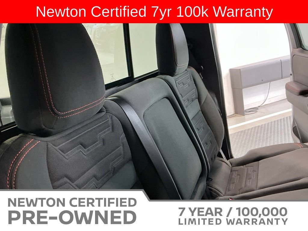 Used 2025 Nissan Frontier PRO-4X AWD/4WD image 24