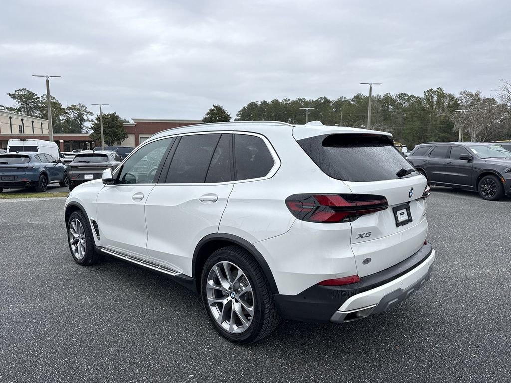 Used 2024 BMW X5 sDrive40i image 5