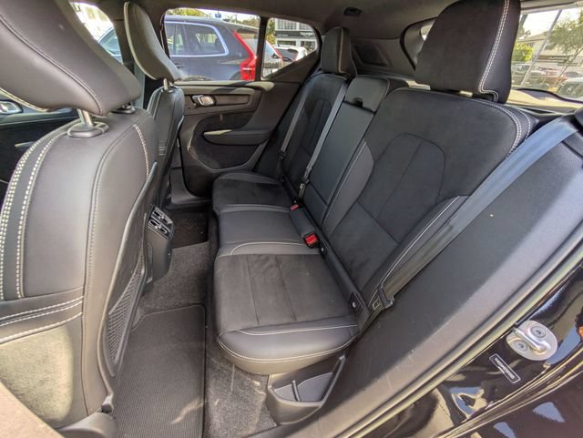 Certified 2023 Volvo XC40 Recharge Ultimate w/ Protection Package Premier AWD/4WD image 26