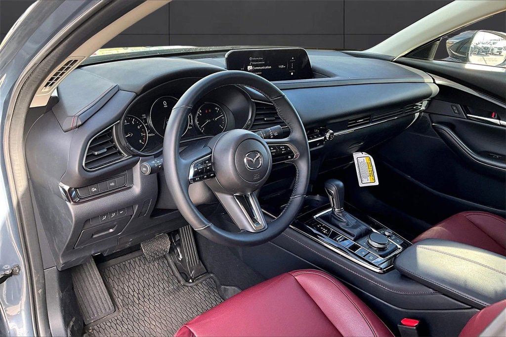 Used 2025 MAZDA CX-30 AWD 2.5 S w/ Preferred Package image 8