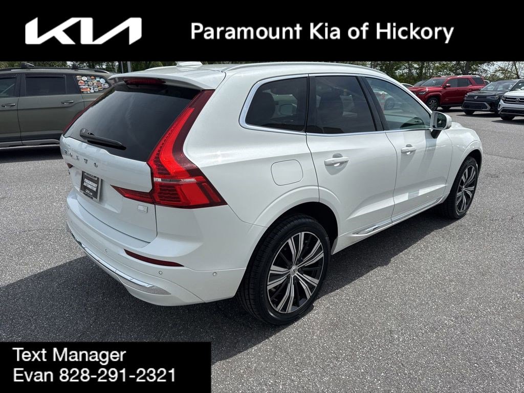 Used 2022 Volvo XC60 T8 Inscription image 7