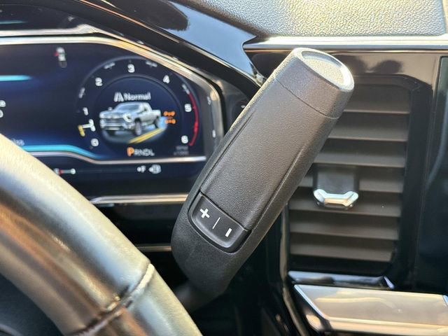 Used 2024 Chevrolet Silverado 2500 LT w/ Convenience Package image 28