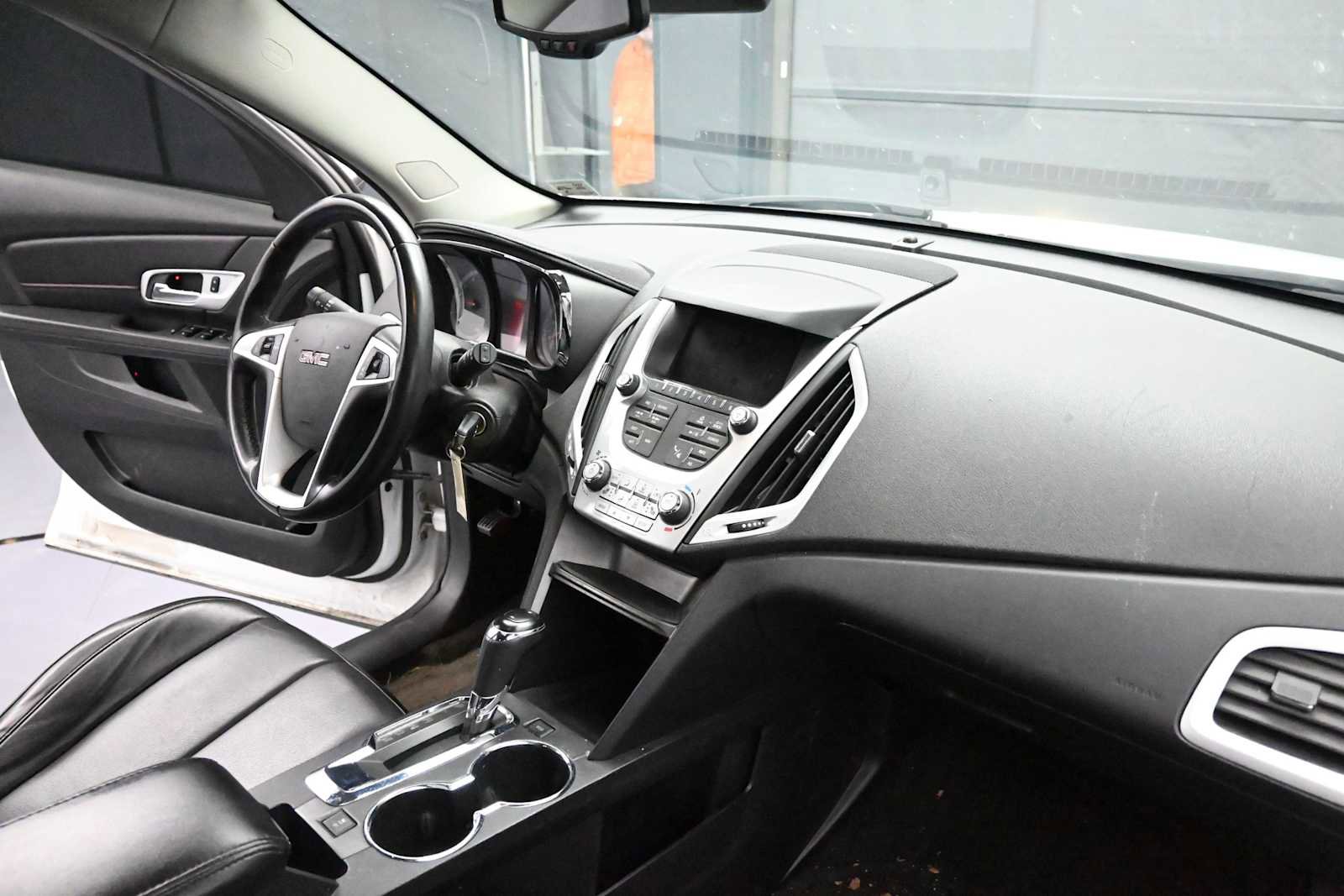 Used 2017 GMC Terrain SLT w/ Open Road Package AWD/4WD image 18