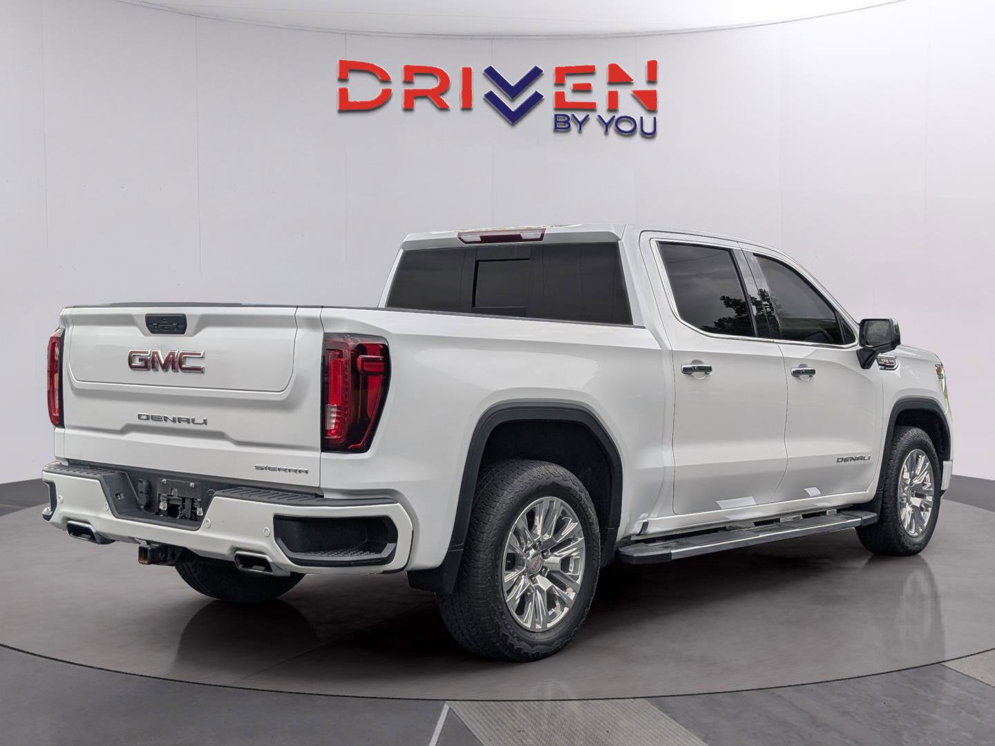 Used 2022 GMC Sierra 1500 Denali w/ Driver Alert Package II AWD/4WD image 5