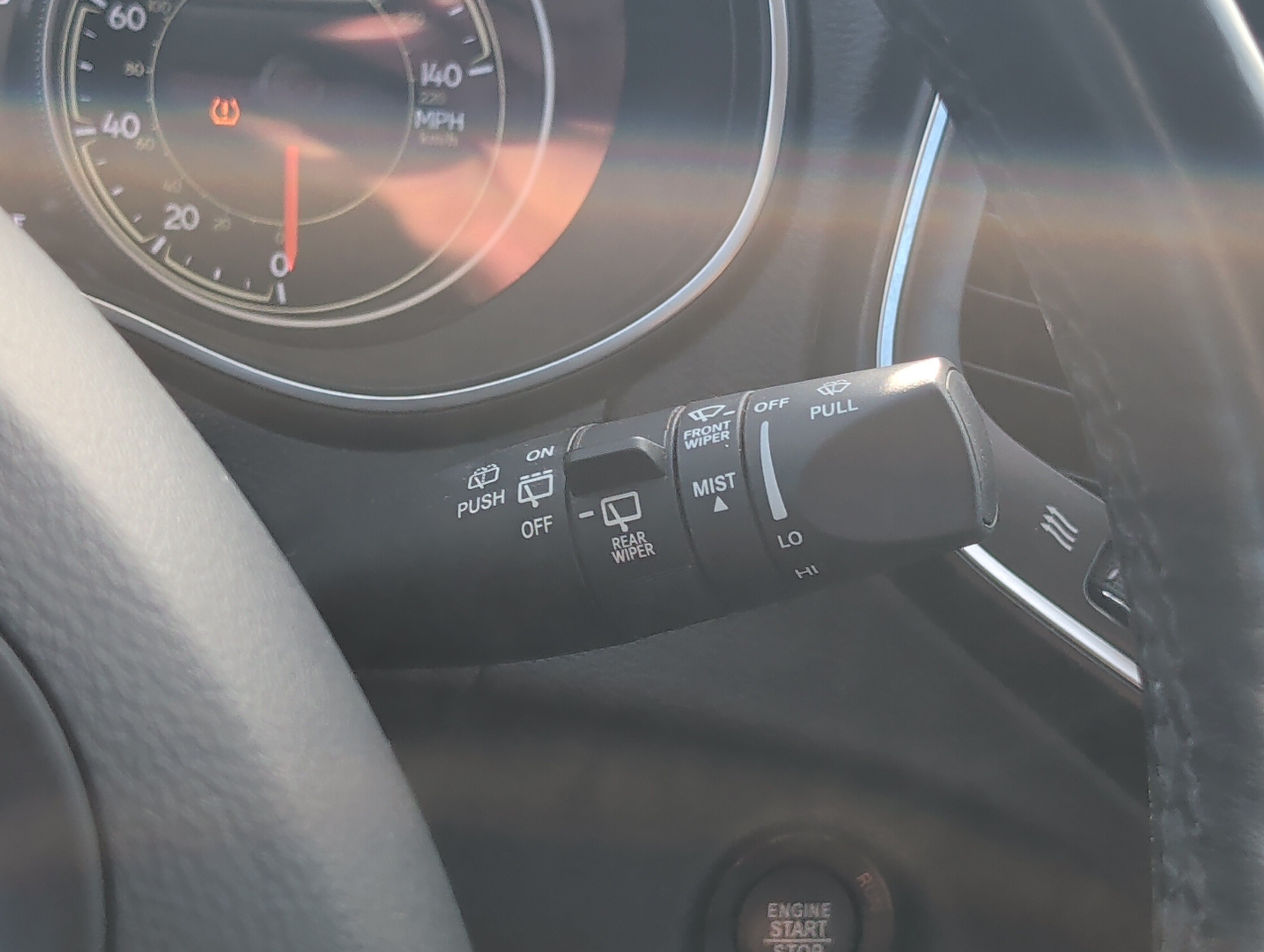 Used 2020 Jeep Cherokee Trailhawk w/ Cold Weather Group AWD/4WD image 30
