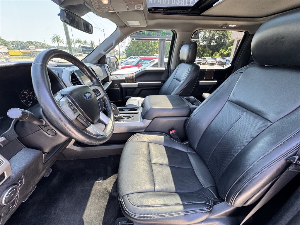 Used 2018 Ford F150 Lariat w/ Equipment Group 502A Luxury AWD/4WD image 12