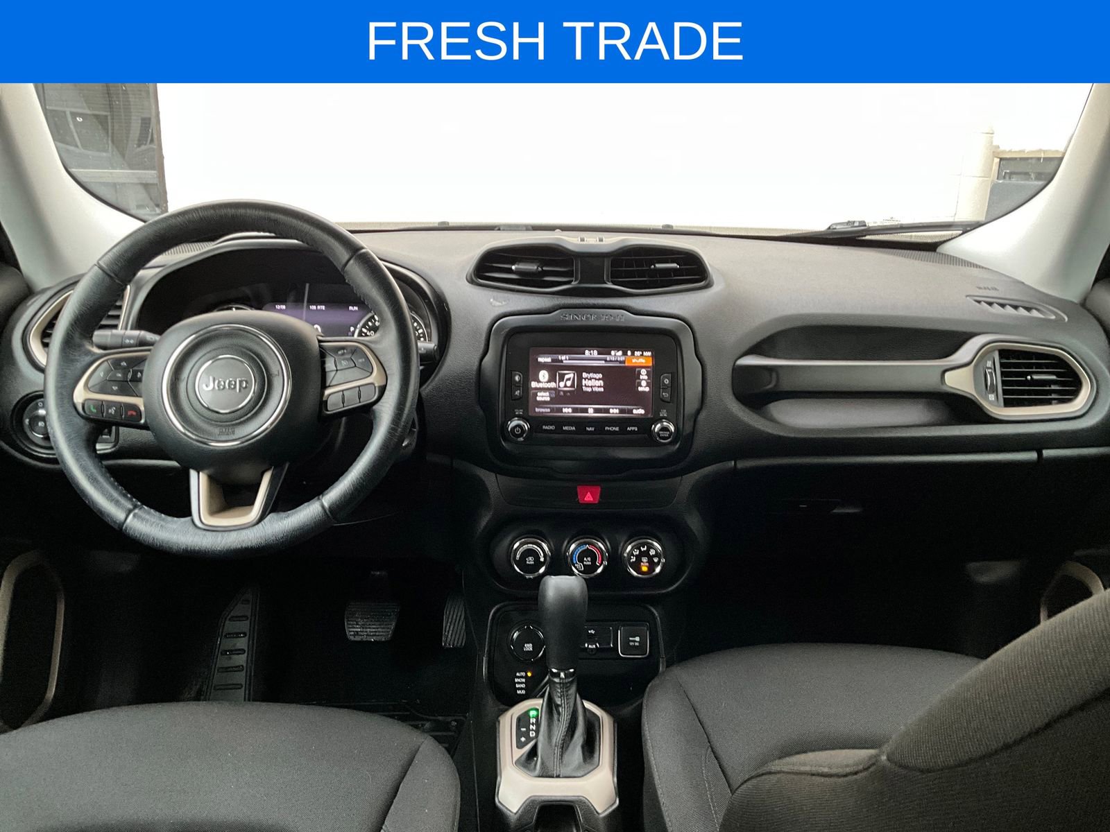 Used 2017 Jeep Renegade Latitude image 12