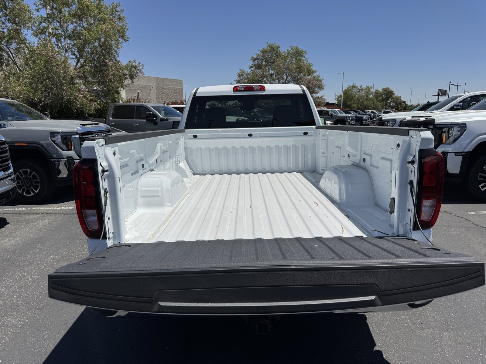 New 2025 GMC Sierra 1500 Pro w/ Pro Value Package AWD/4WD image 9