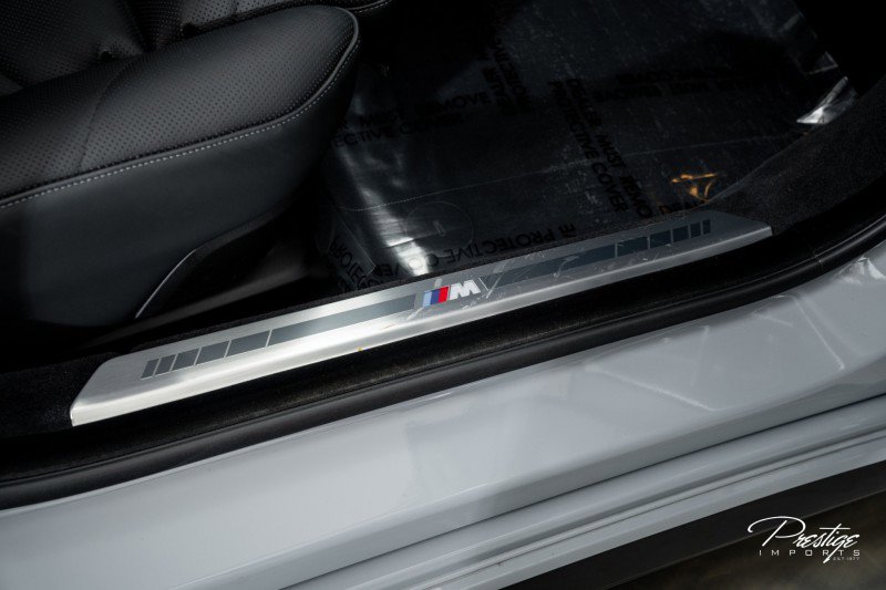 Used 2023 BMW 740i w/ Parking Assistance Package image 38