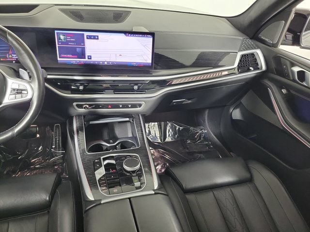 Used 2024 BMW X7 M60i AWD/4WD image 18