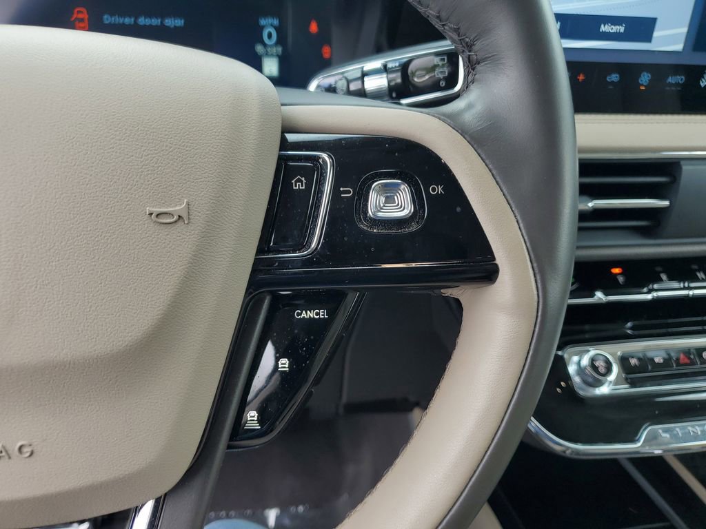 Used 2024 Lincoln Corsair Reserve image 18