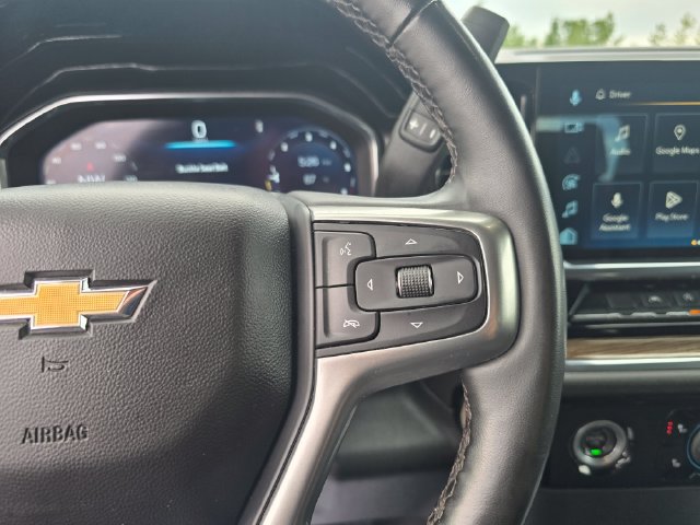Used 2024 Chevrolet Silverado 1500 LT AWD/4WD image 23