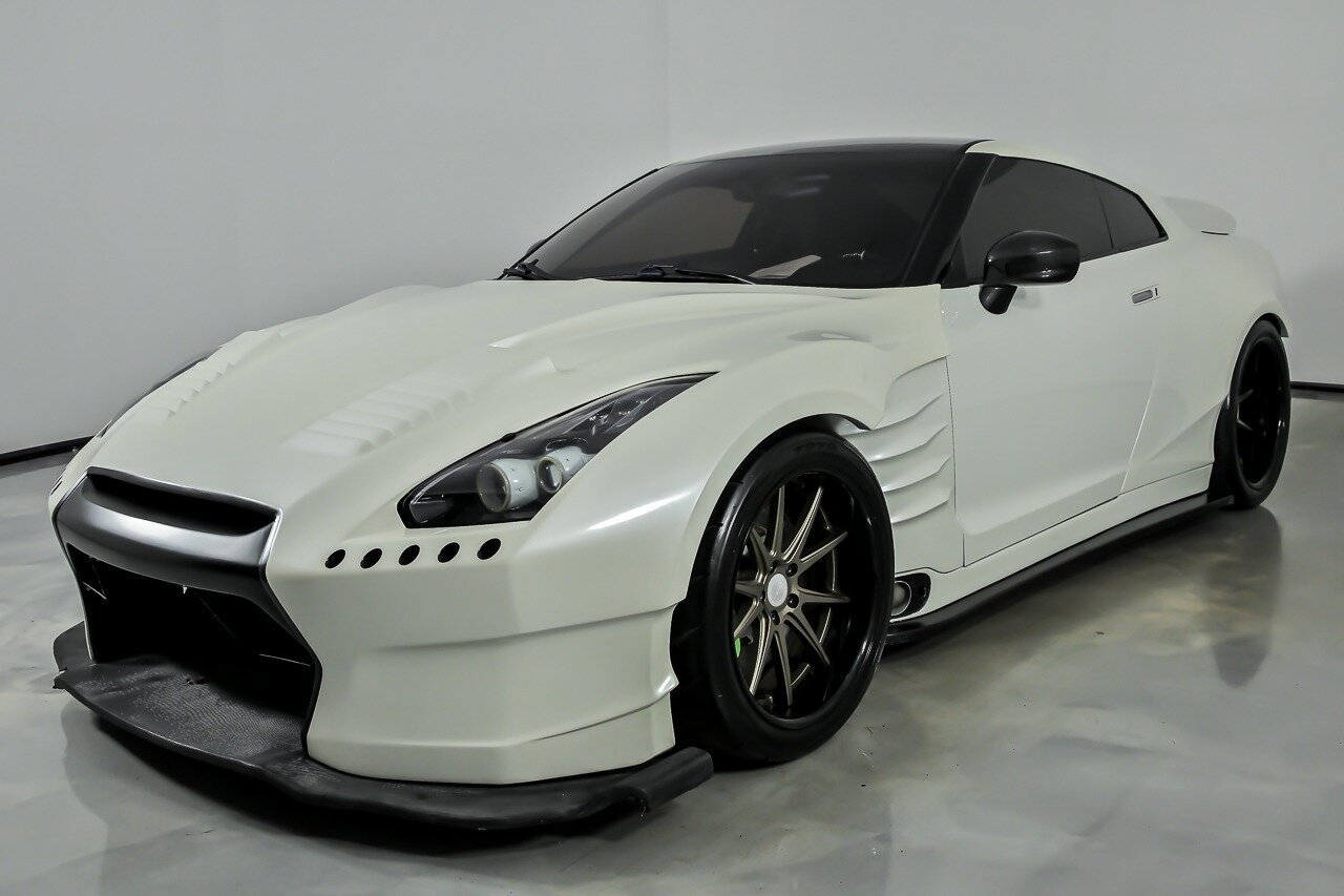 Used 2013 Nissan GT-R Premium AWD/4WD image 6