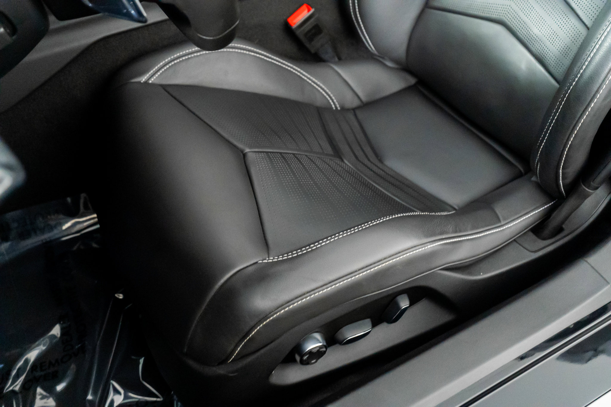 Used 2020 Chevrolet Corvette Stingray Premium Cpe w/ 3LT image 29