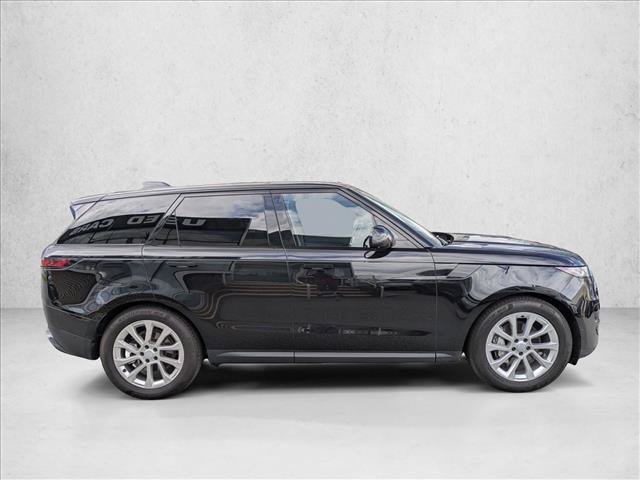 Used 2025 Land Rover Range Rover Sport SE AWD/4WD image 4