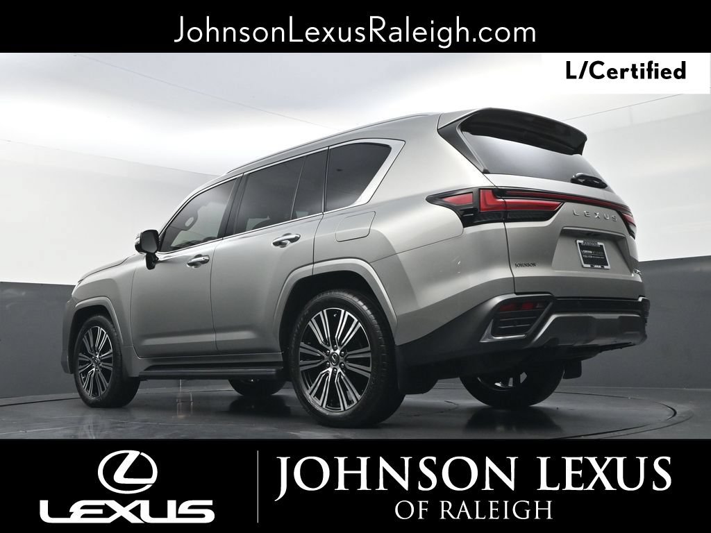 Certified 2024 Lexus LX 600 4WD w/ Luxury Package image 17
