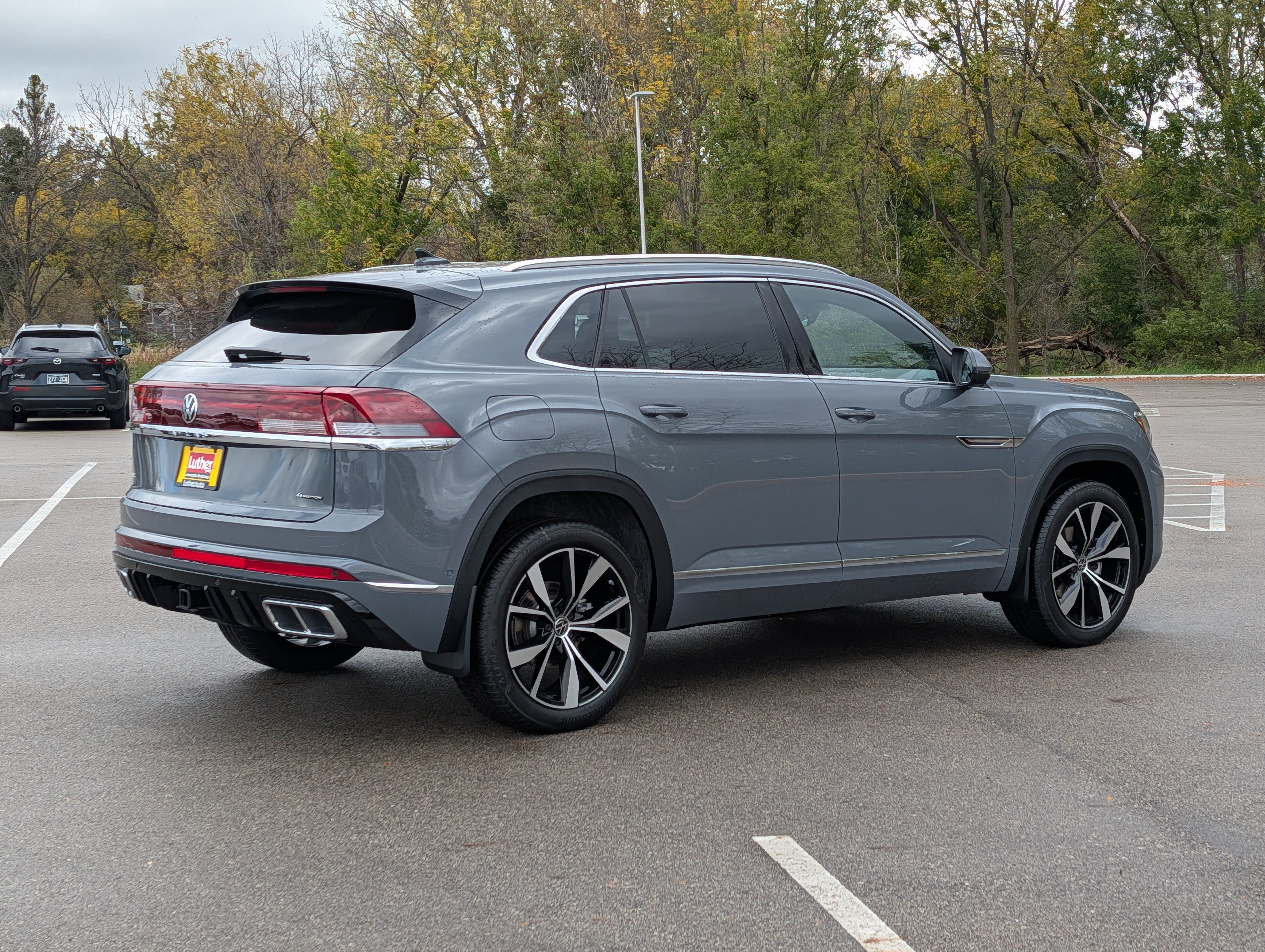 New 2026 Volkswagen Atlas Cross Sport SEL Premium R-Line AWD/4WD image 2
