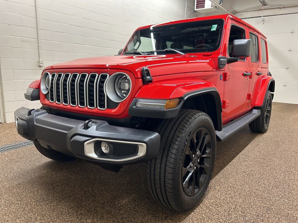 Used 2025 Jeep Wrangler Unlimited Sahara image 5