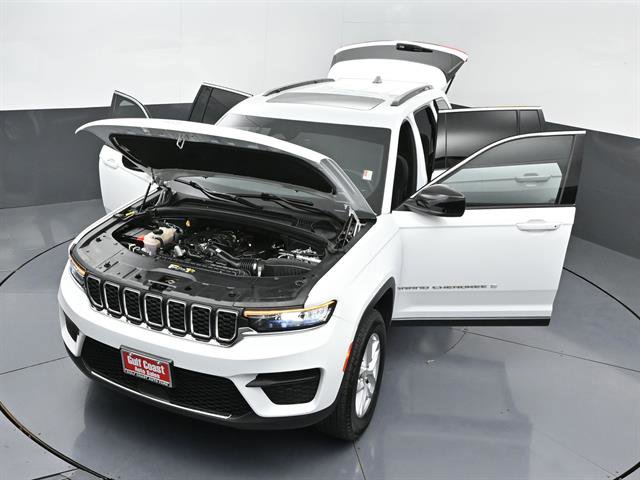 Used 2025 Jeep Grand Cherokee Laredo X image 50