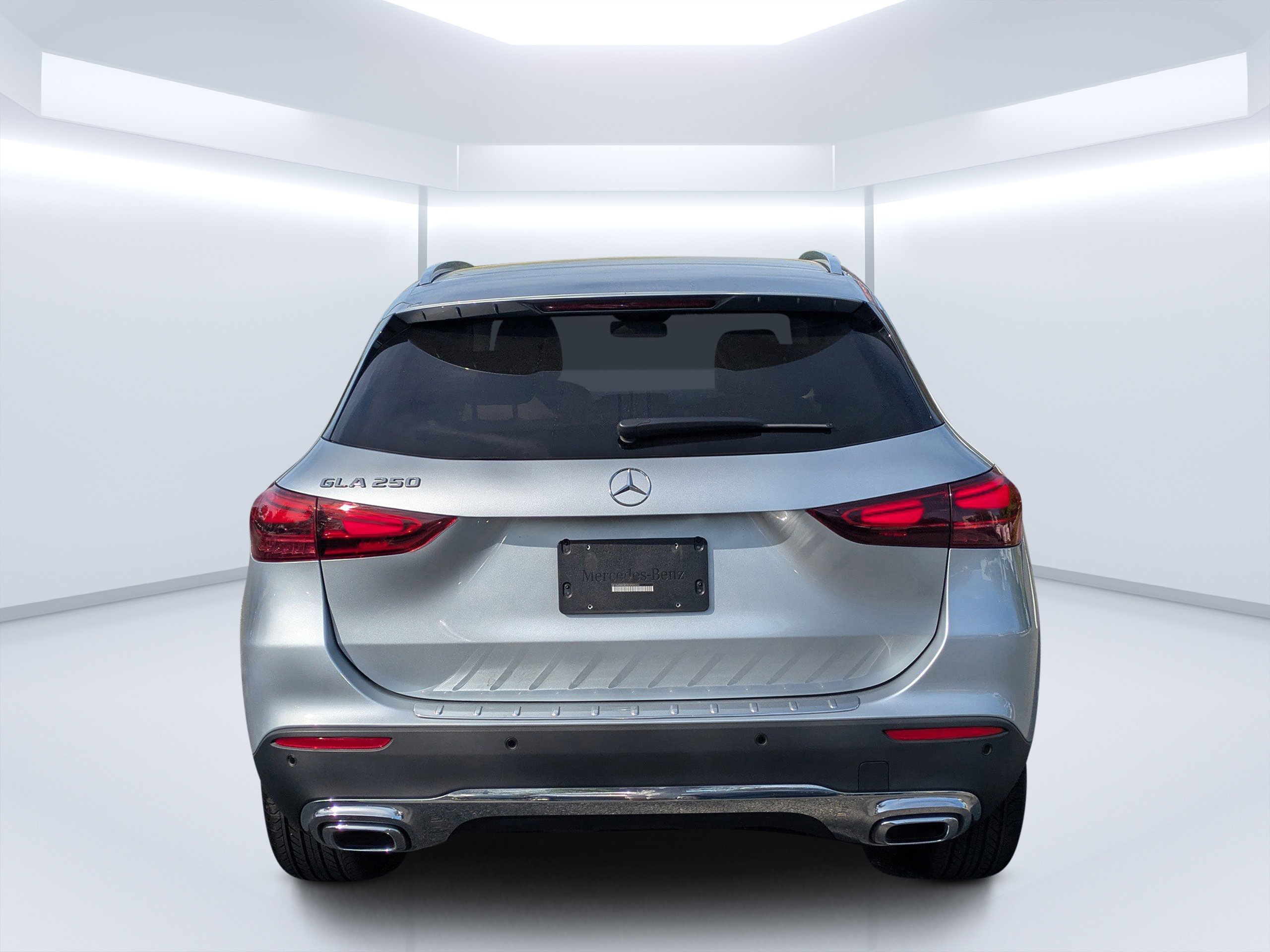 Certified 2025 Mercedes-Benz GLA 250 image 4