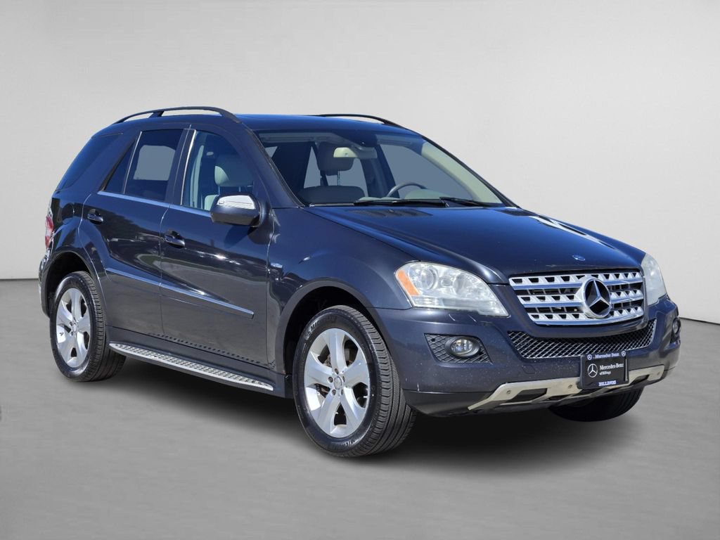 Used 2010 Mercedes-Benz ML 350 BlueTEC 4MATIC image 1