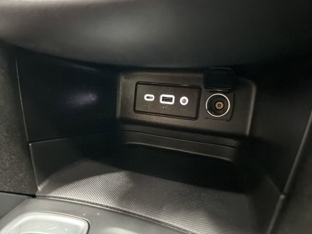 Certified 2024 Chevrolet Equinox LT w/ LPO, Floor Liner Package image 26