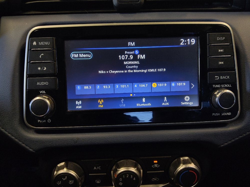 Used 2024 Nissan Versa SV w/ Trunk Package image 25