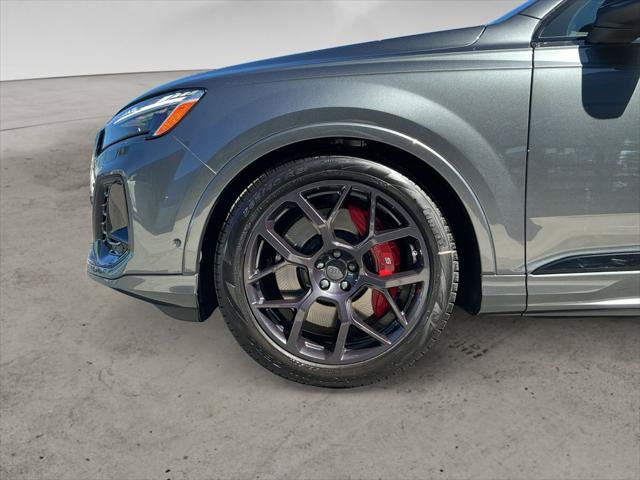 New 2026 Audi SQ7 Prestige AWD/4WD image 9