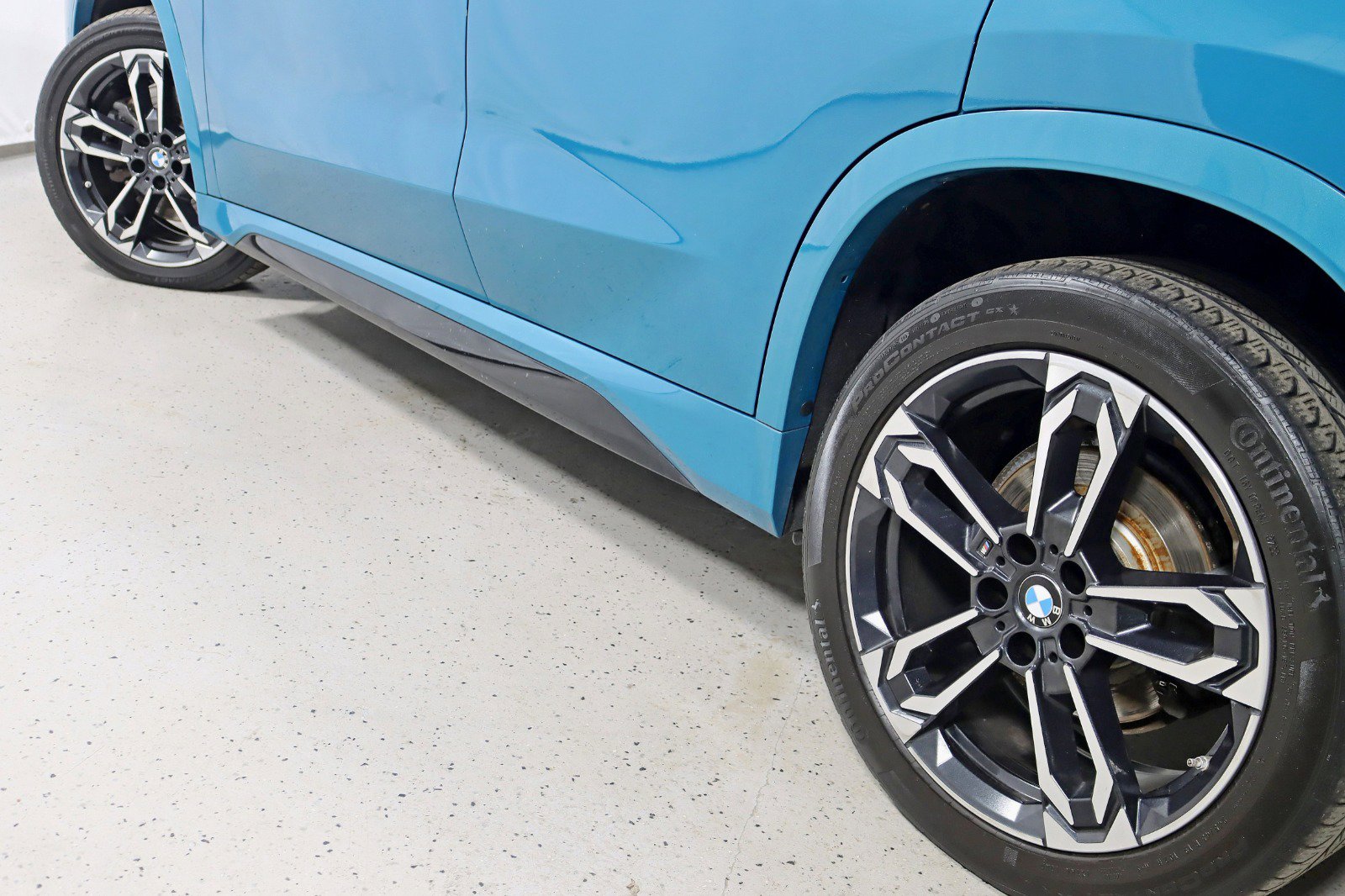 Used 2023 BMW X1 xDrive28i w/ M Sport Package image 12