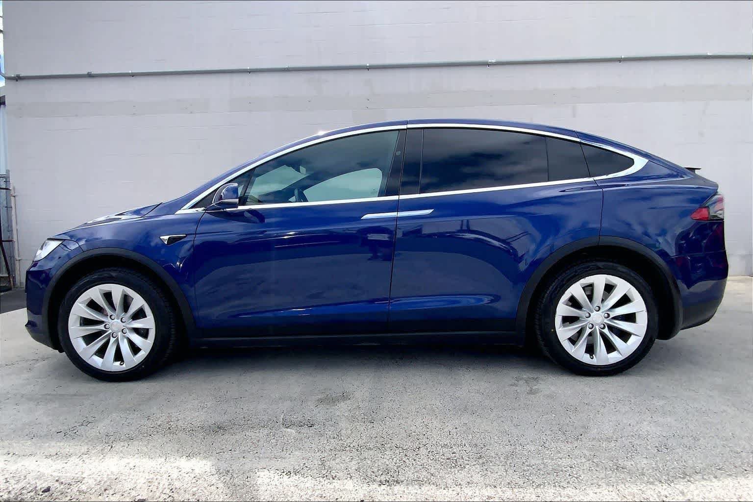 Used 2021 Tesla Model X Long Range AWD/4WD image 3