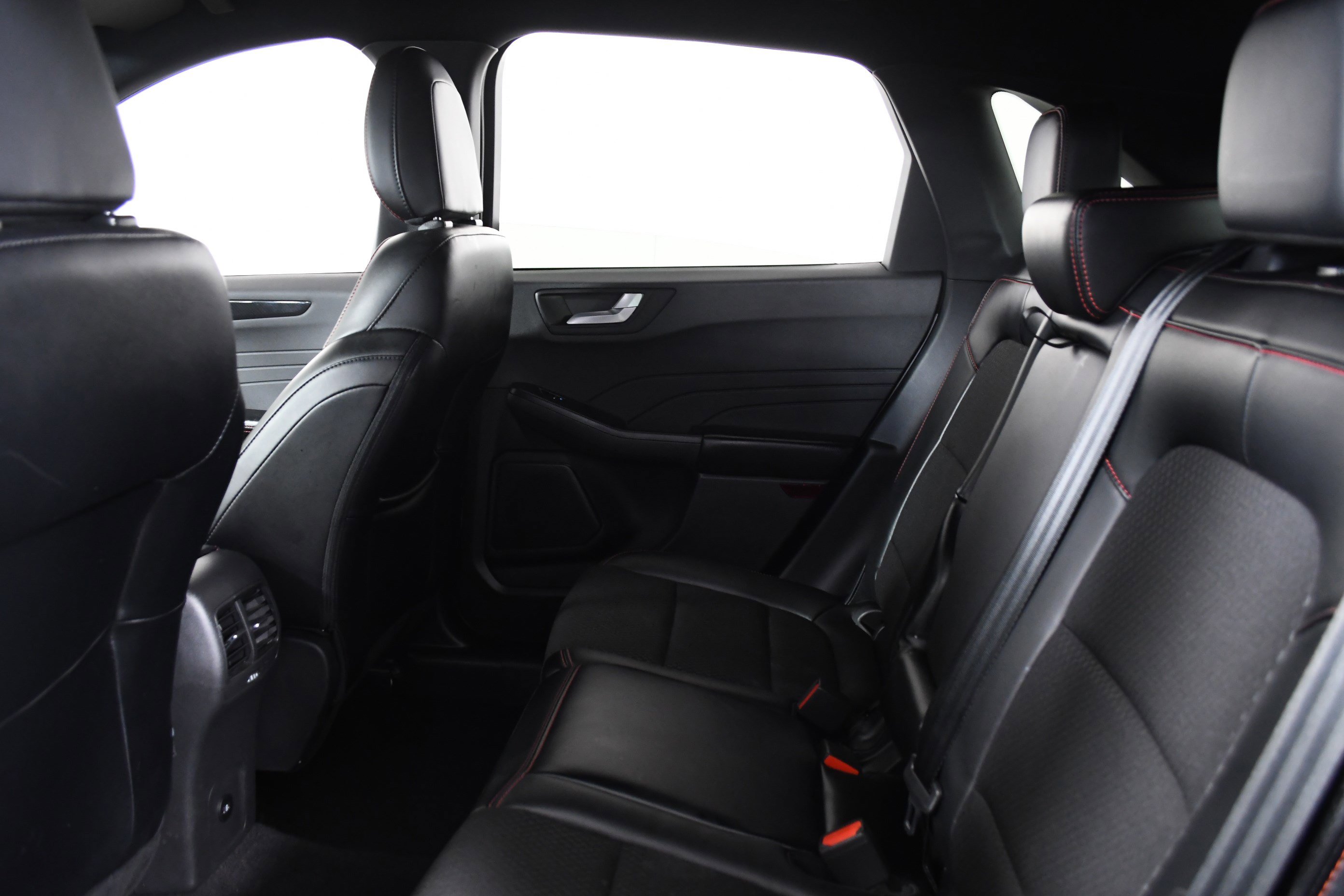 Used 2025 Ford Escape ST-Line Select image 22