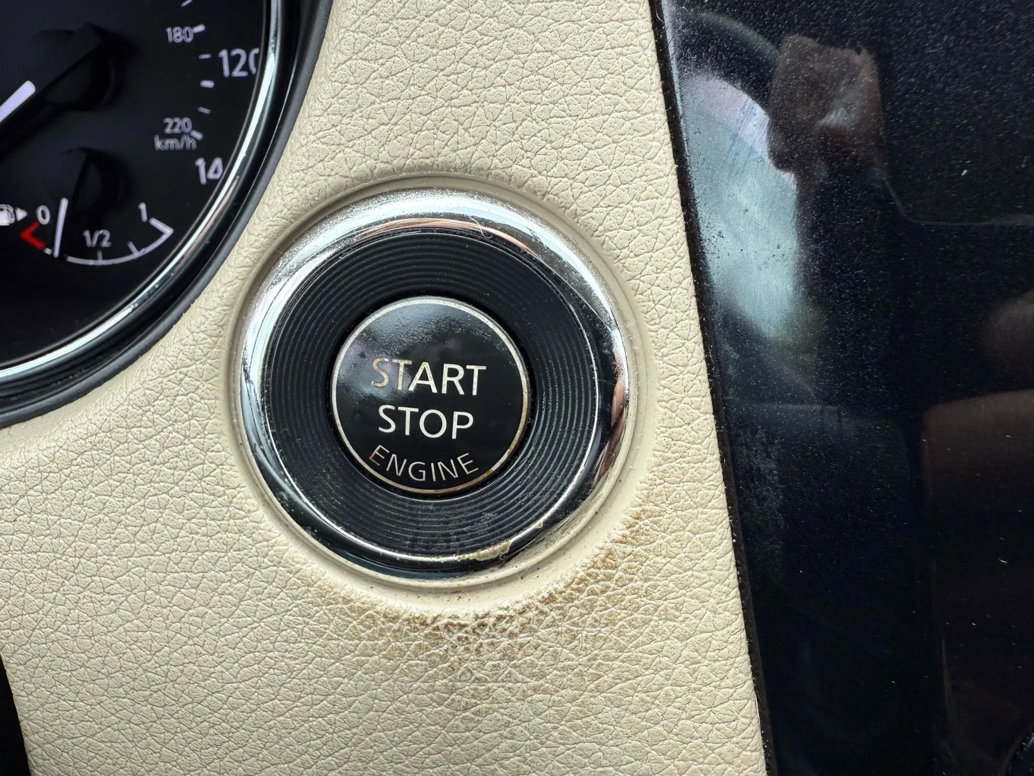 Used 2016 Nissan Rogue SL w/ SL Premium Package image 28